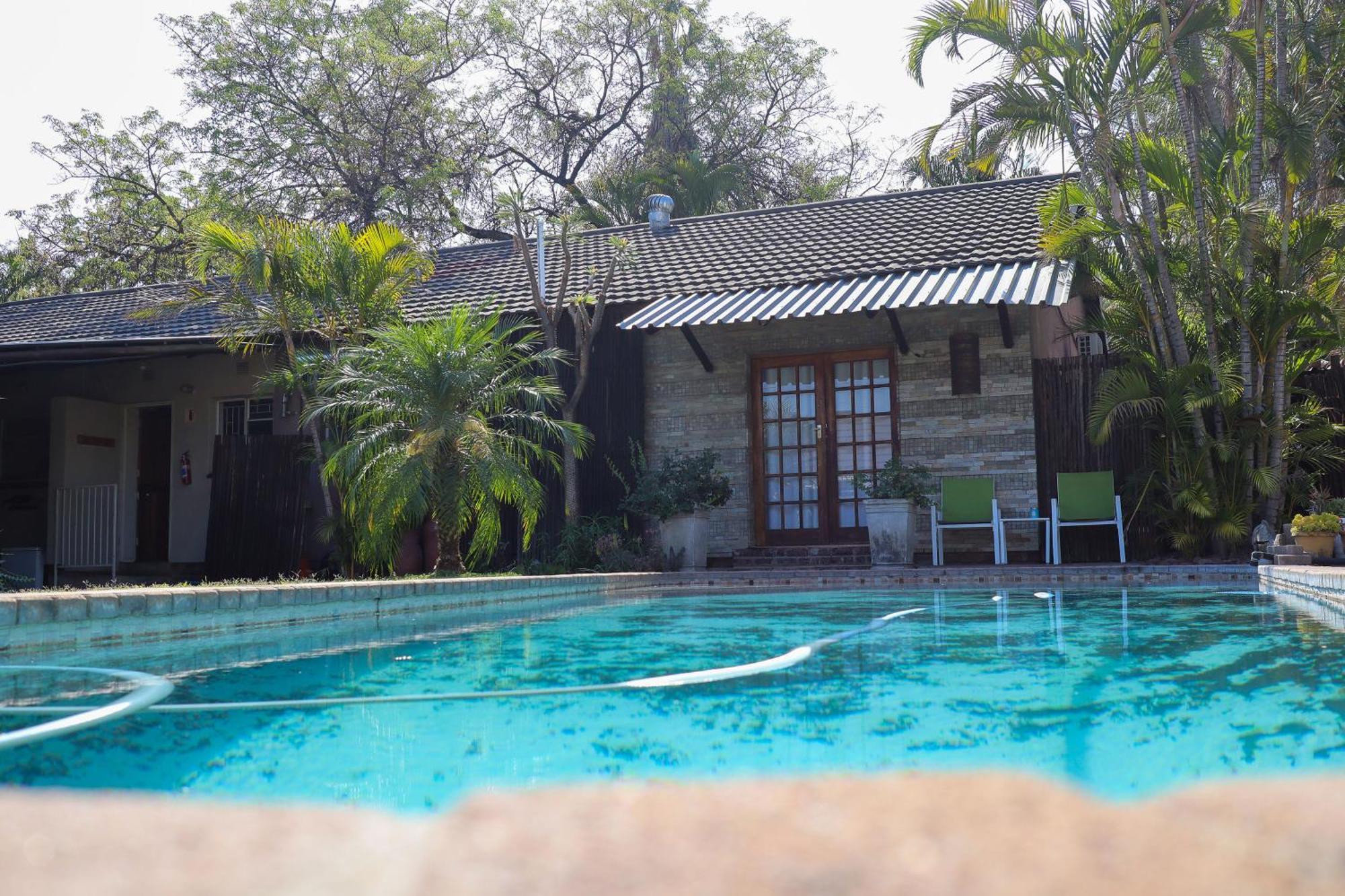 A Traveller'S Palm Hotel Phalaborwa Exterior foto